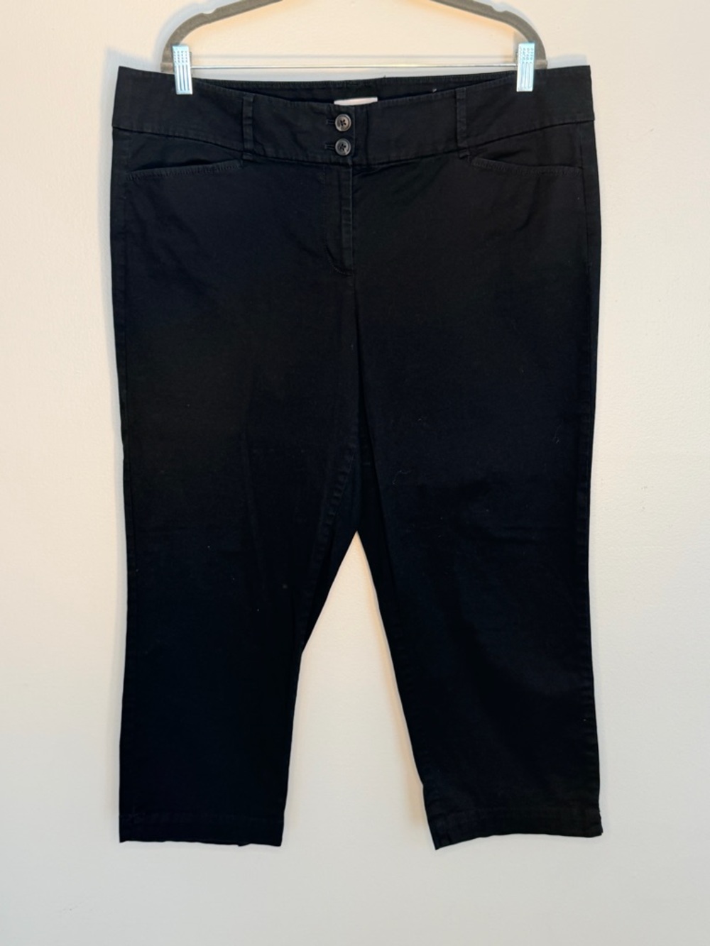 LOFT Black Ankle Crop Pants